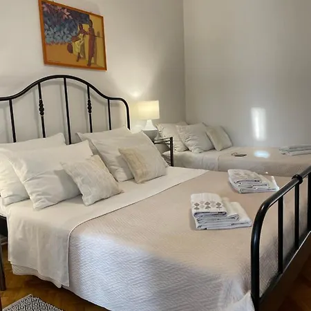 With Swimming Pool Apartman *